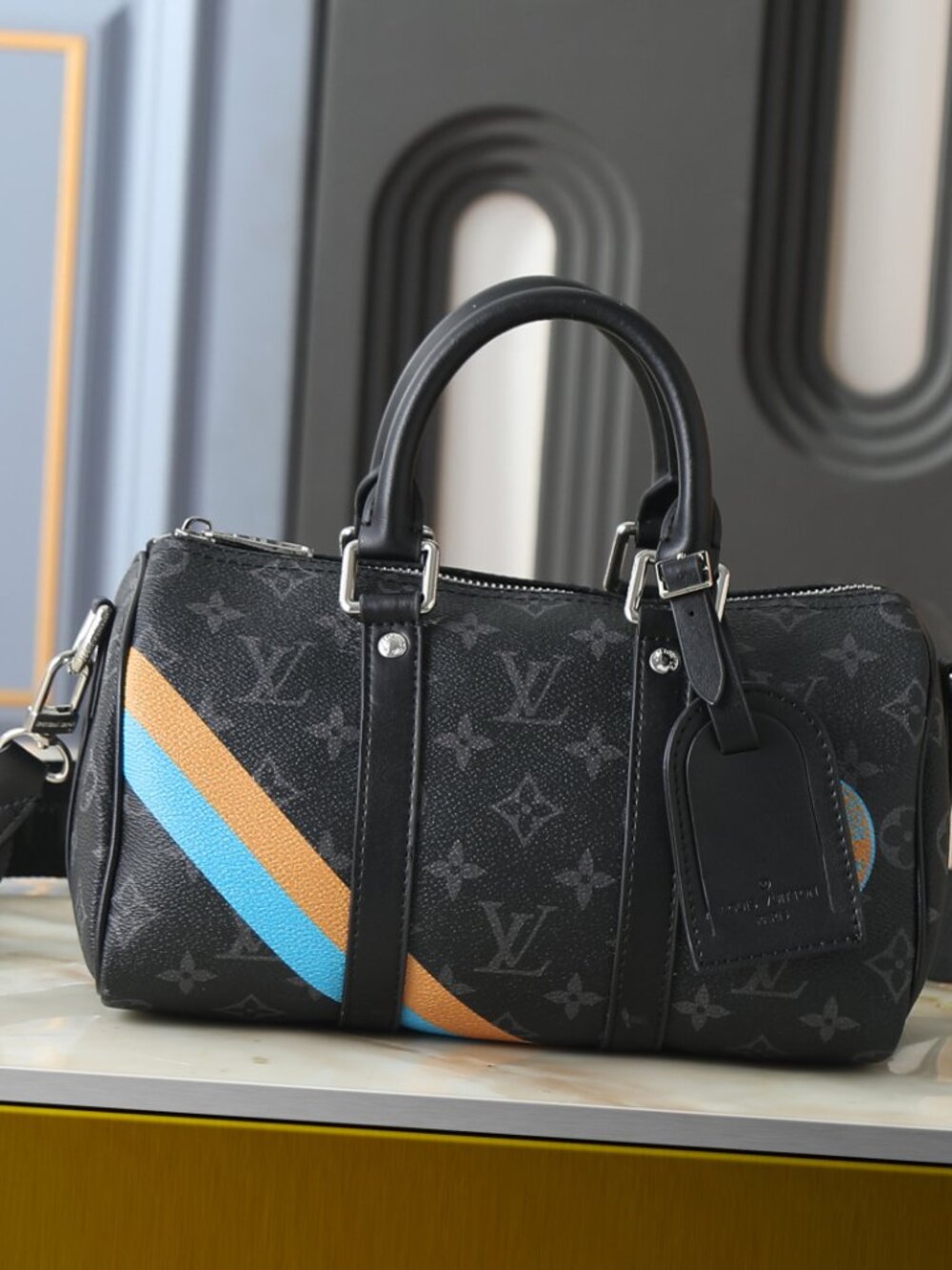 Louis Vuitton Keepall Bandoulière 25